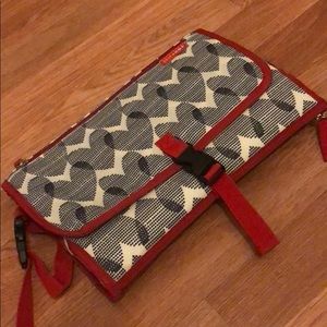 Skip hop diaper changer